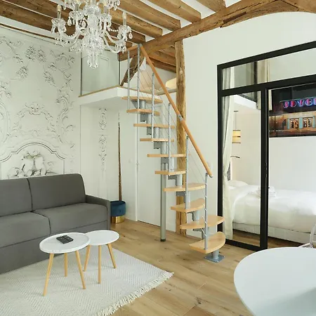Résidence Le Marais by Studio prestige-3